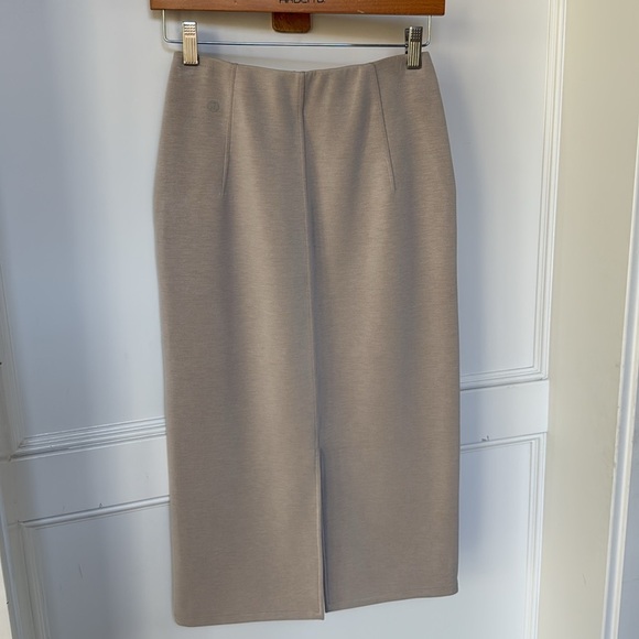 Lululemon Softstreme High-Rise Midi Skirt Mojave Tan Womens size 4 - Picture 6 of 9